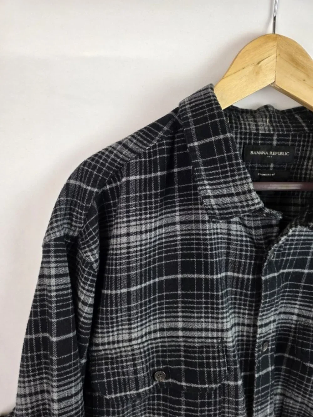 Banana Republic Men's Flannel Shirt Size XXL Black Plaid Long Sleeve Button Down